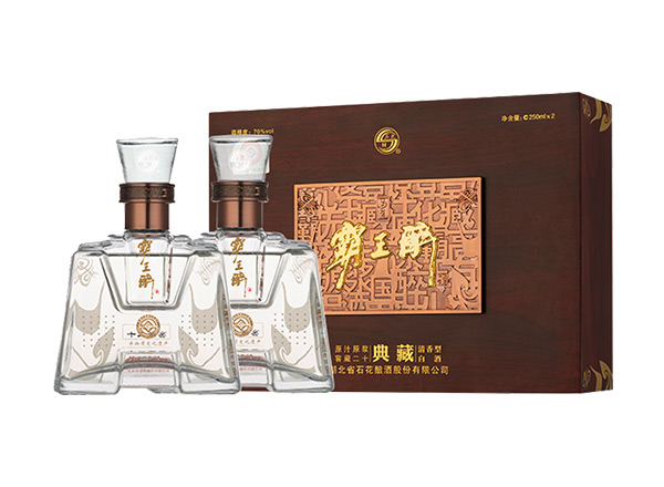 潍坊石花酒回收霸王醉典藏礼盒70度石花霸王醉酒行情价格