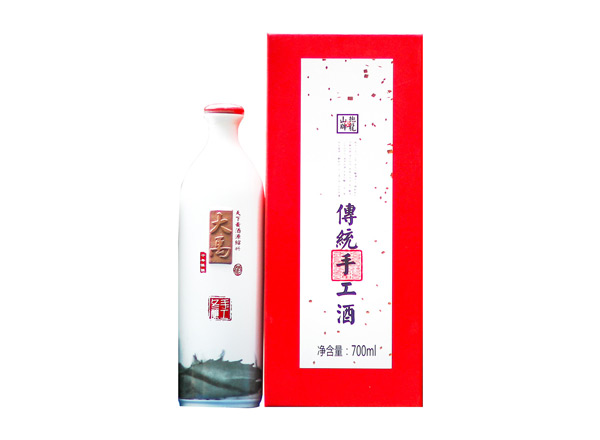 潍坊抱龙山牌大禹黄酒回收大禹二十年陈酿手工冬酿20年传统手工酒行情价格